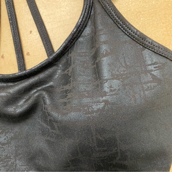 Gaiam Shiny Black Sports Bra Strappy Back Small Yoga Workout Running - Picture 3 of 3